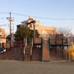 名古屋市昭和区 川名公園の遊具、駐車所などの情報!水遊びもできる!