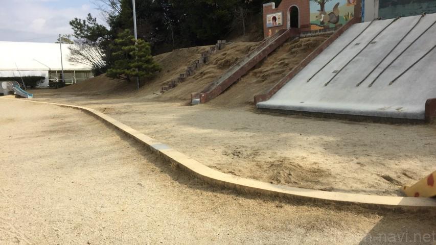 幸田町幸田文化公園滑り台