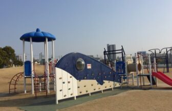 安城市荒曽根公園複合遊具