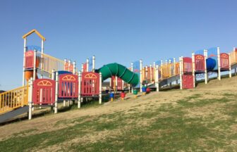 東浦町三丁公園複合遊具
