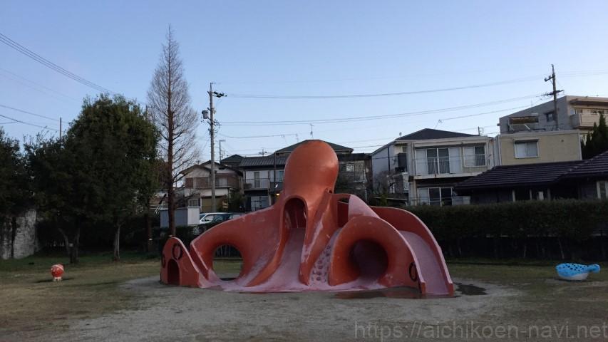 武豊町アサリ池公園タコ遊具