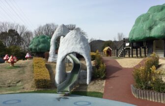 小牧市四季の森長いローラー滑り台