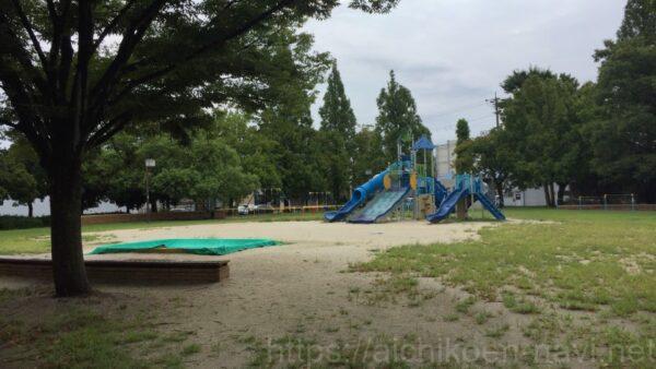 名古屋市中川区富田公園複合遊具、砂場