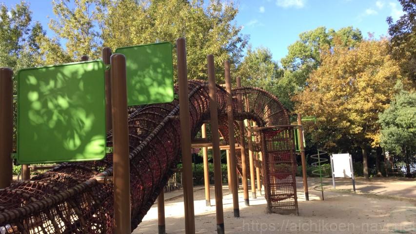 刈谷ハイウェイオアシス岩ヶ池公園アスレチック風遊具